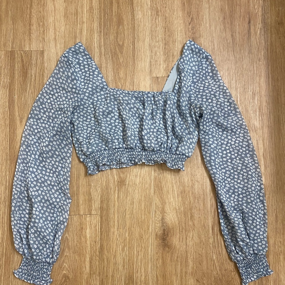Petal & Pup Blue Floral Long Sleeve Cropped Top